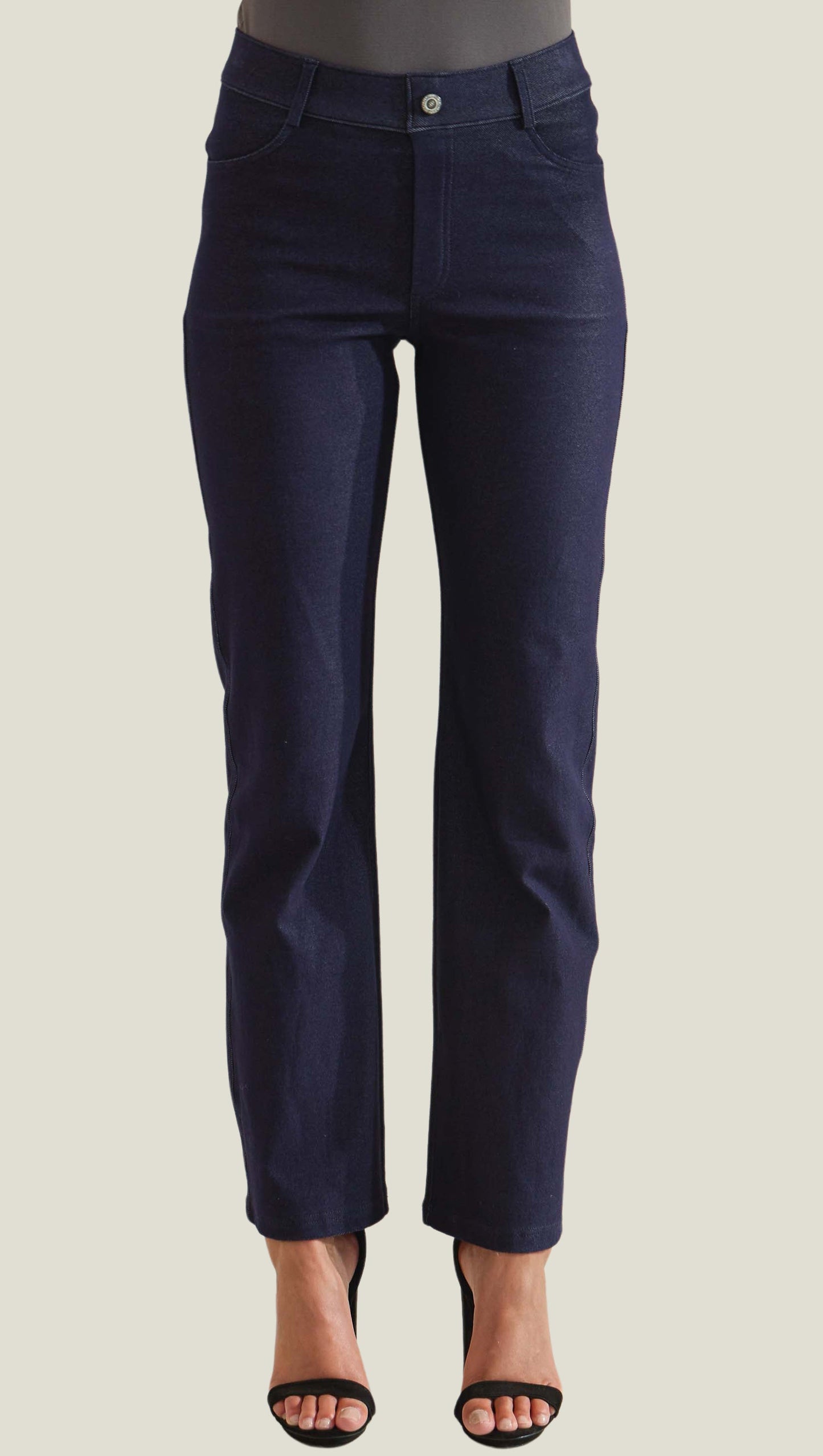 Women's Classic Solid Straight Leg Jeggings - Yelete