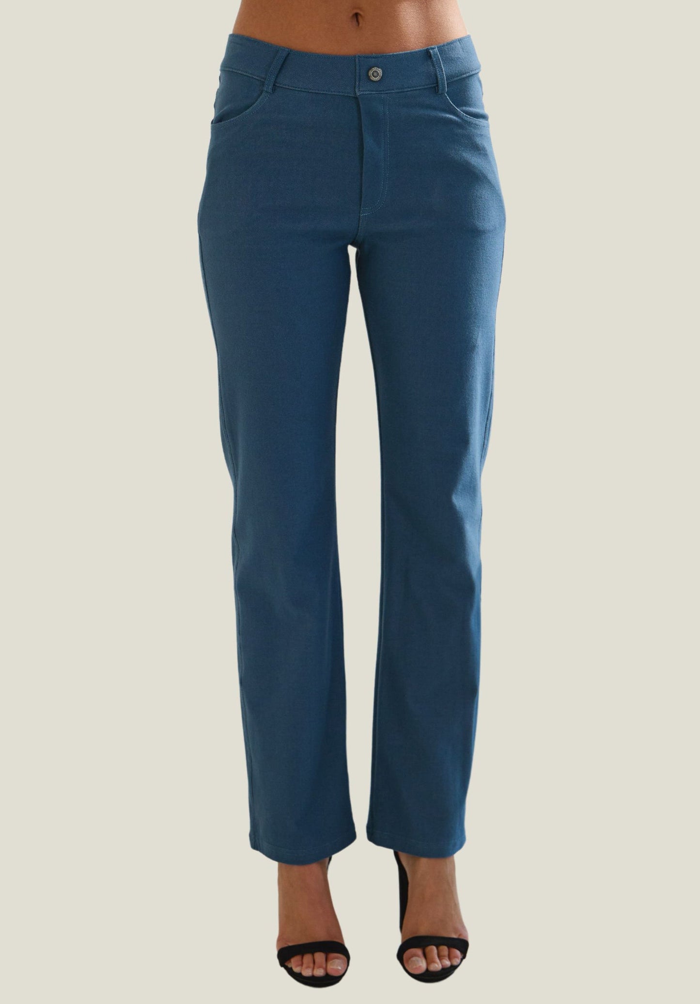 Women's Classic Solid Straight Leg Jeggings - Yelete