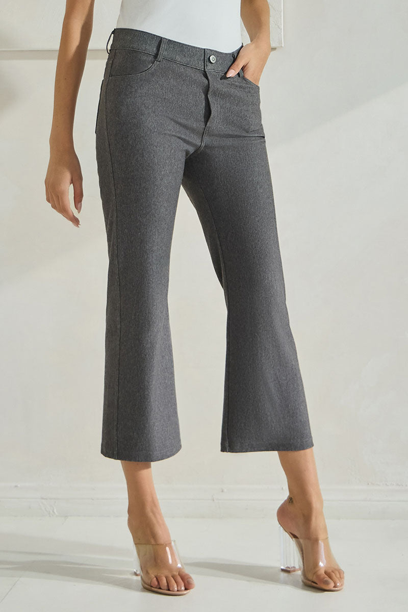 Women's Classic Solid Straight Leg Crop Jeggings - Yelete