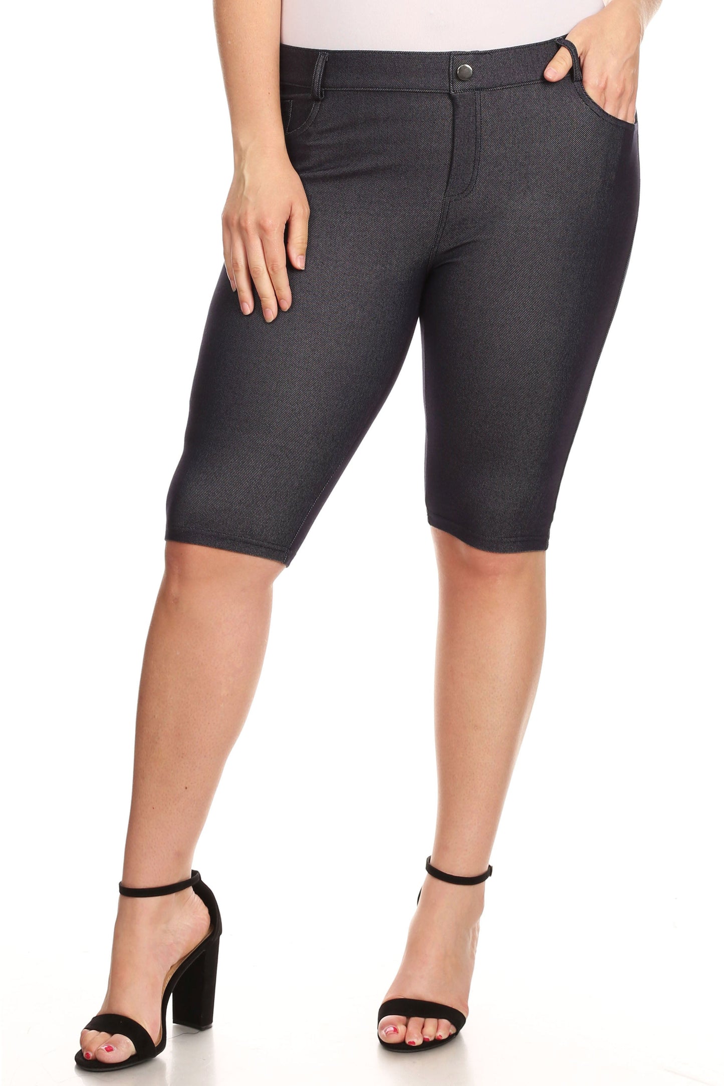 Plus Size Women's 5 Pocket Classic Bermuda Shorts - Yelete