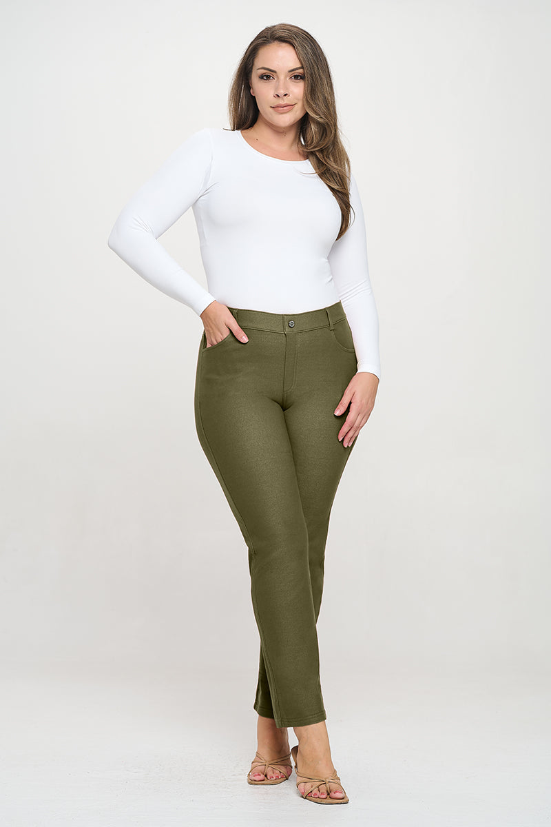 Plus Size Women's Classic Solid Straight Leg Jeggings - Yelete