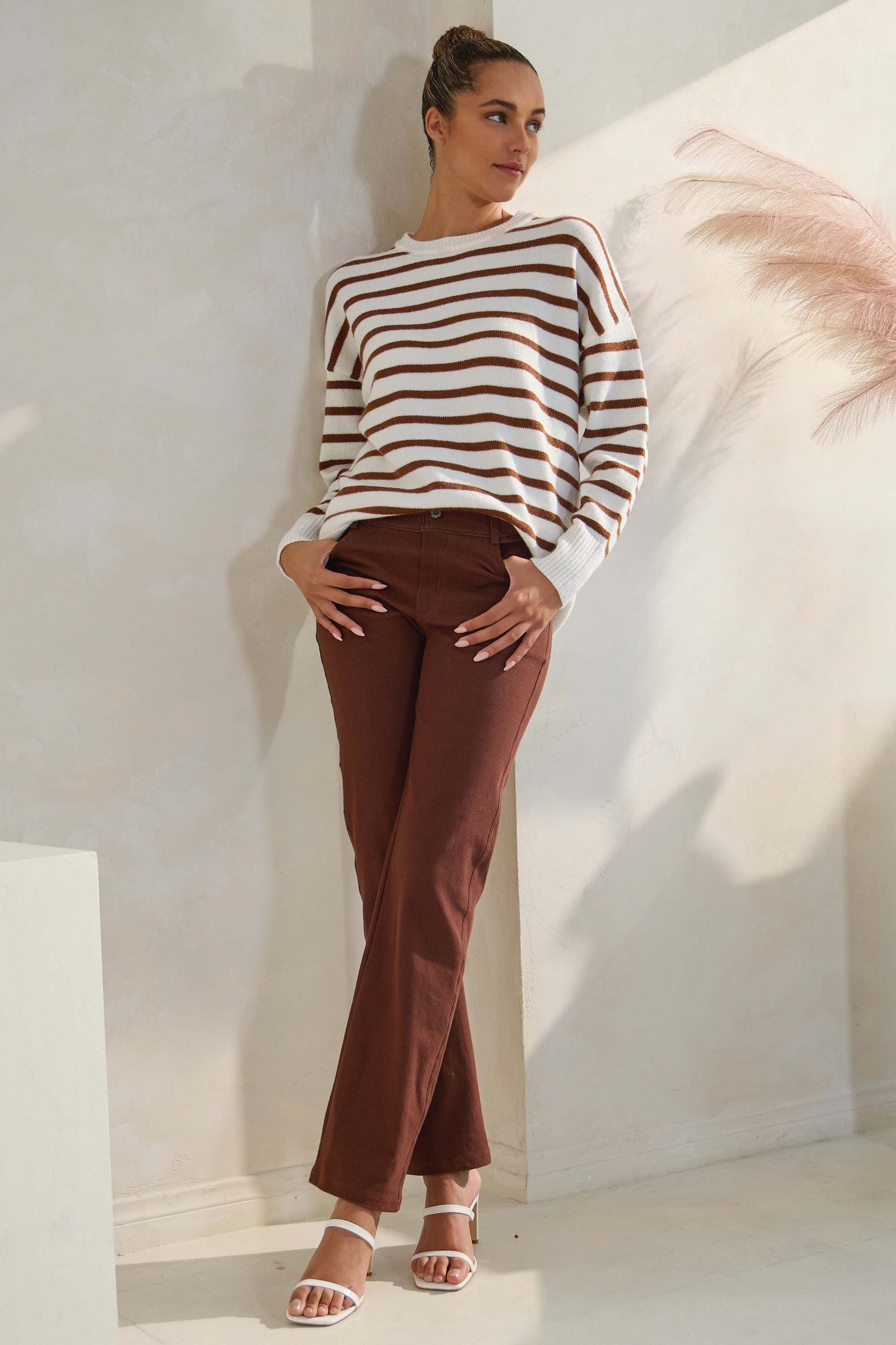 Women's Classic Solid Straight Leg Jeggings - Yelete