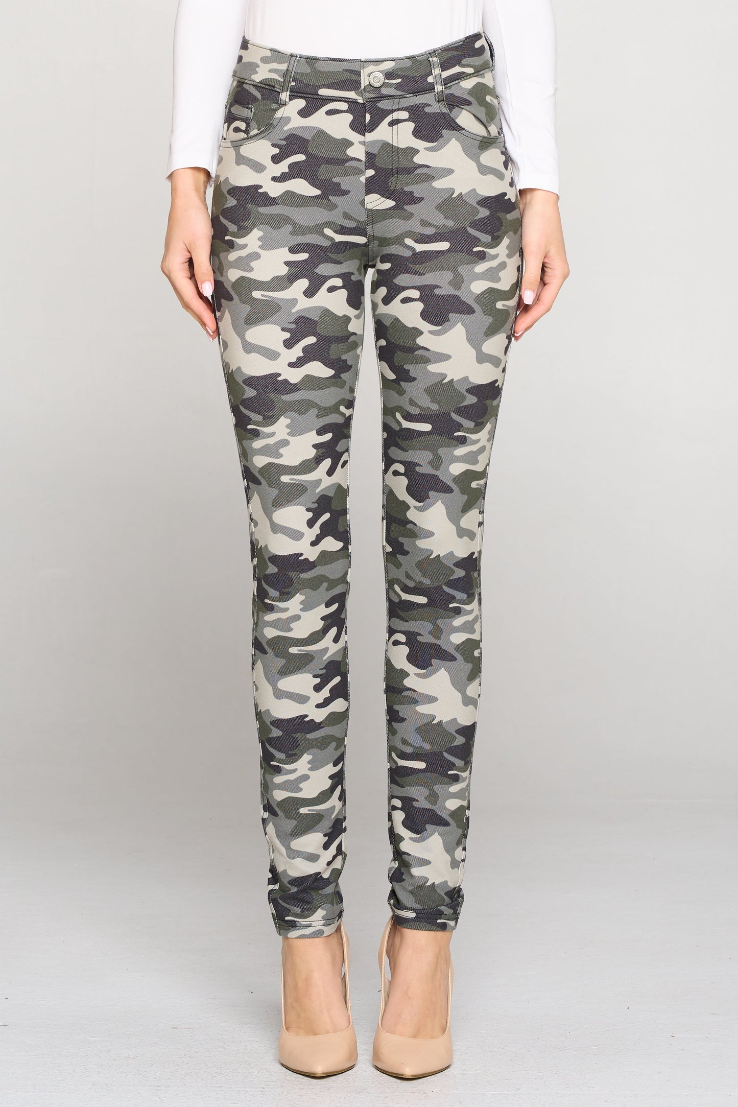 Women's Camouflage 5-Pocket Cotton Blend Jeggings - Yelete