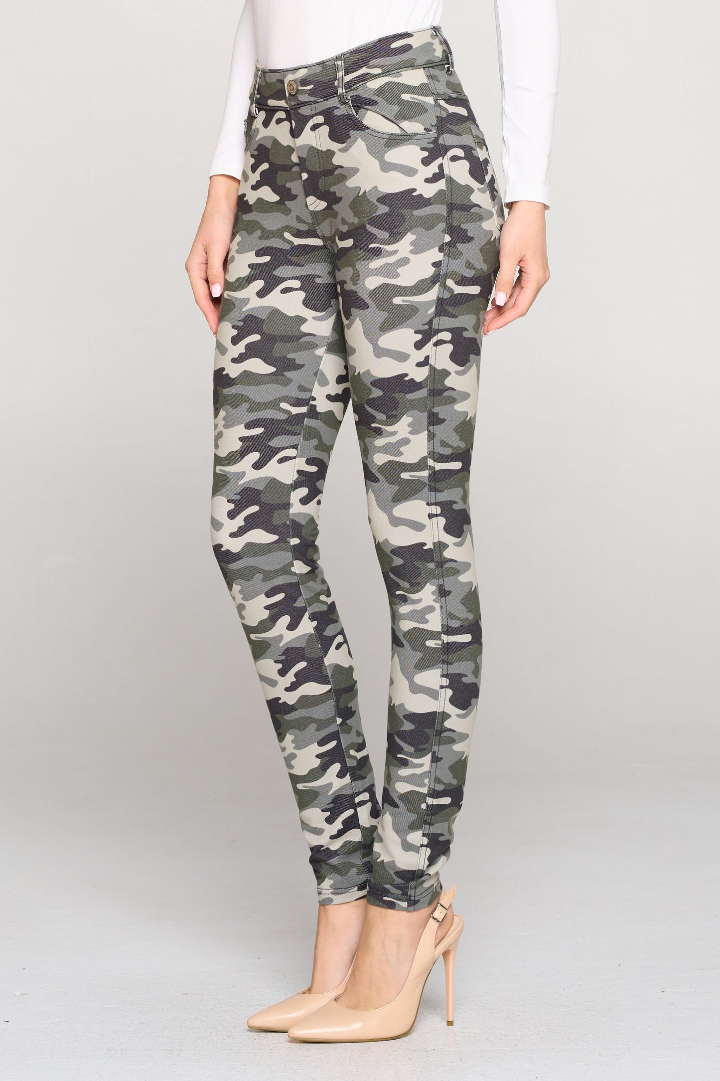 Women's Camouflage 5-Pocket Cotton Blend Jeggings - Yelete