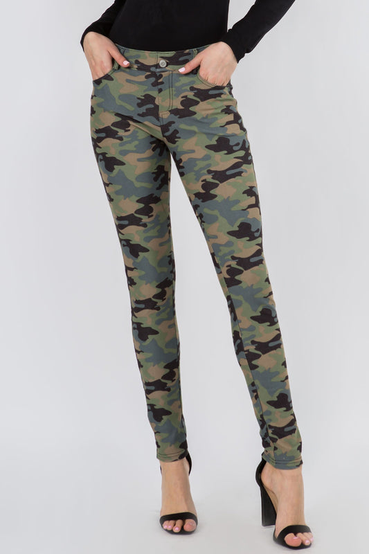 Women's Camouflage 5-Pocket Cotton Blend Jeggings - Yelete
