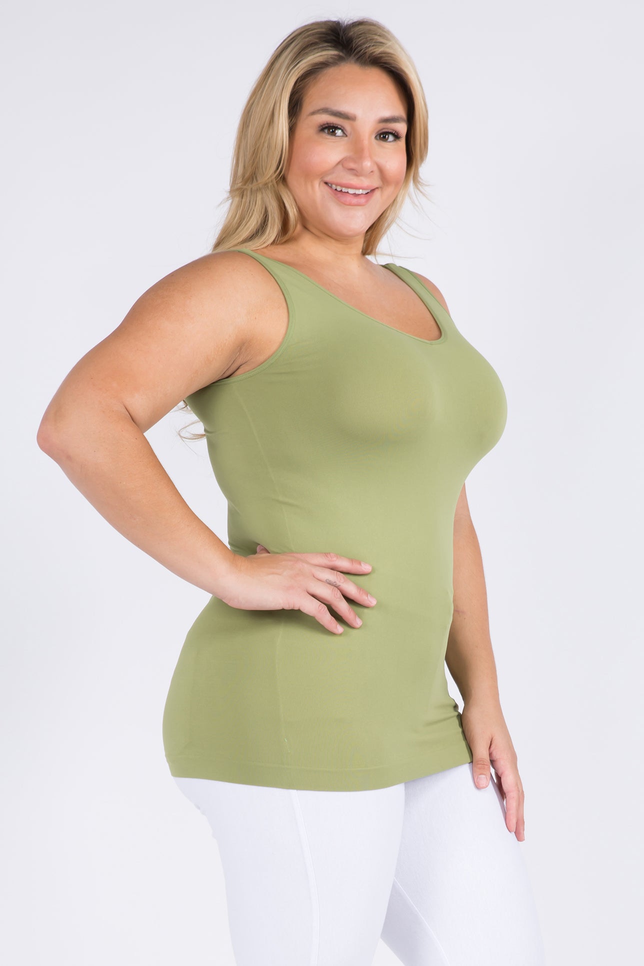 Women's V or U Neckline Reversible Seamless Tank