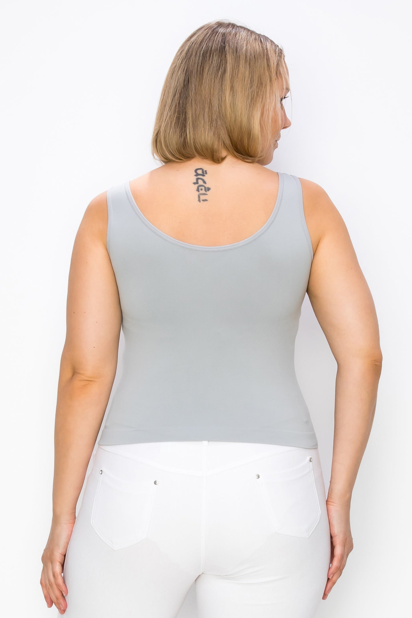 Women's V or U Neckline Reversible Seamless Tank