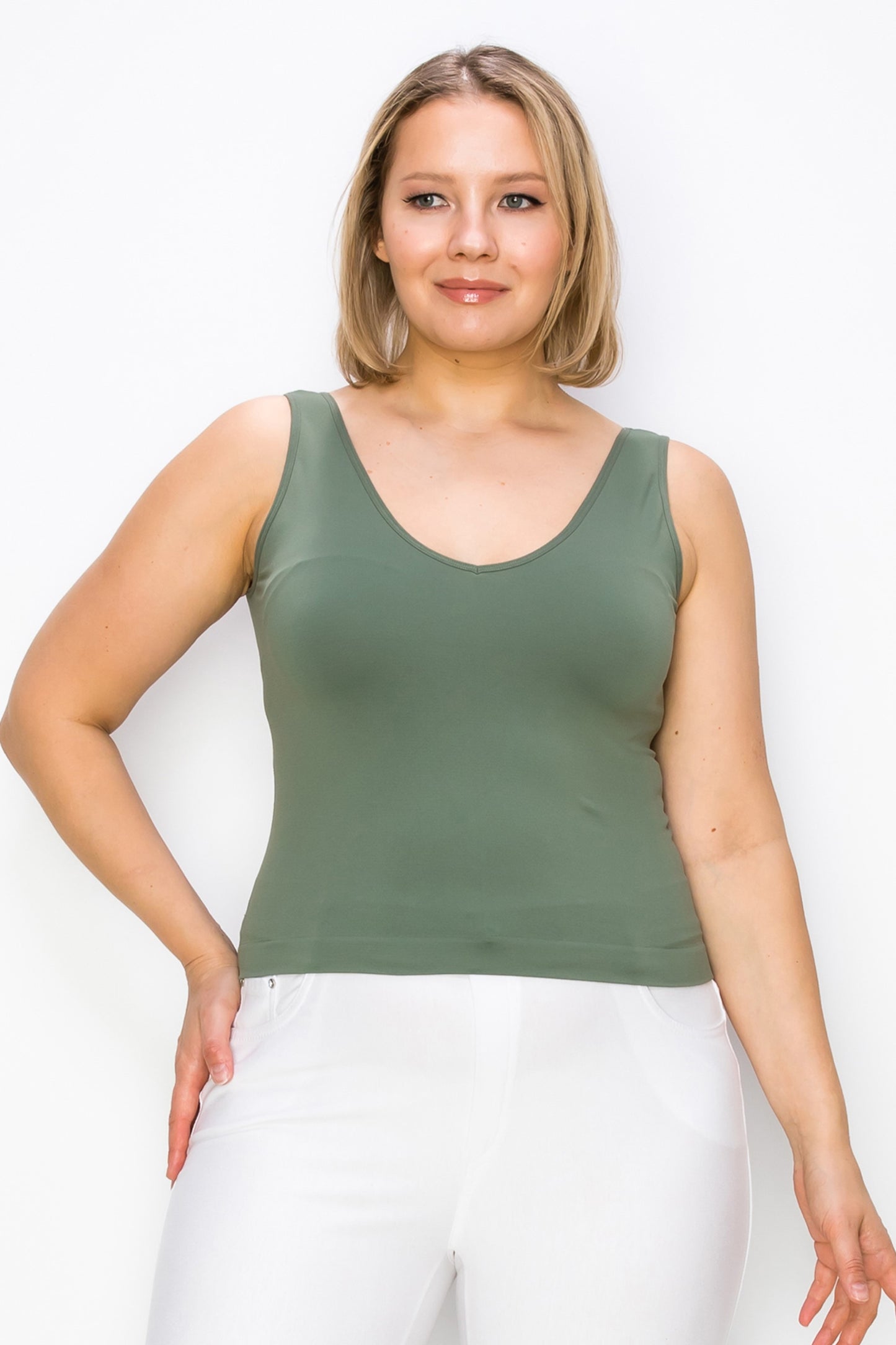 Women's V or U Neckline Reversible Seamless Tank