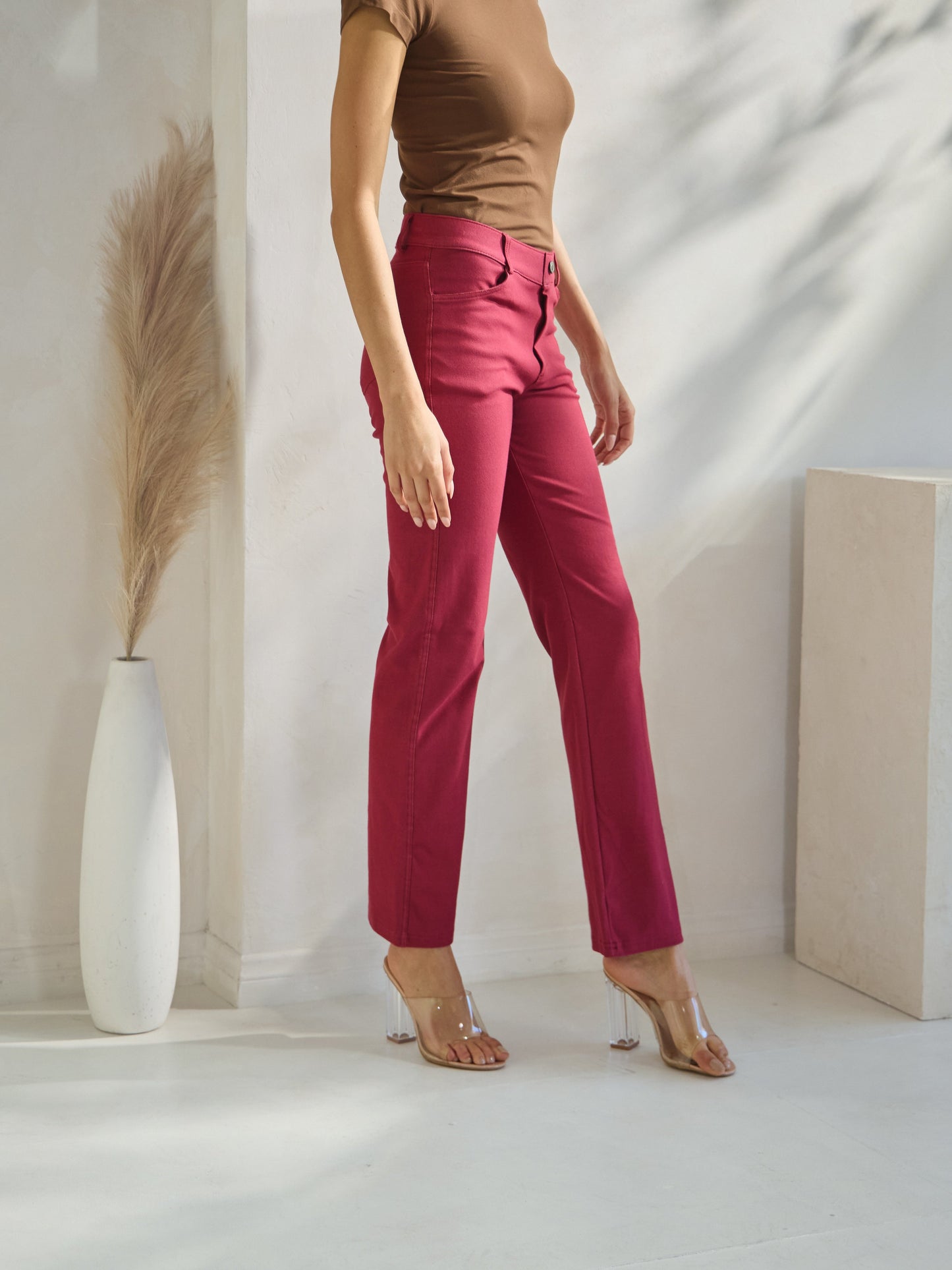 Women's Classic Solid Straight Leg Jeggings - Yelete