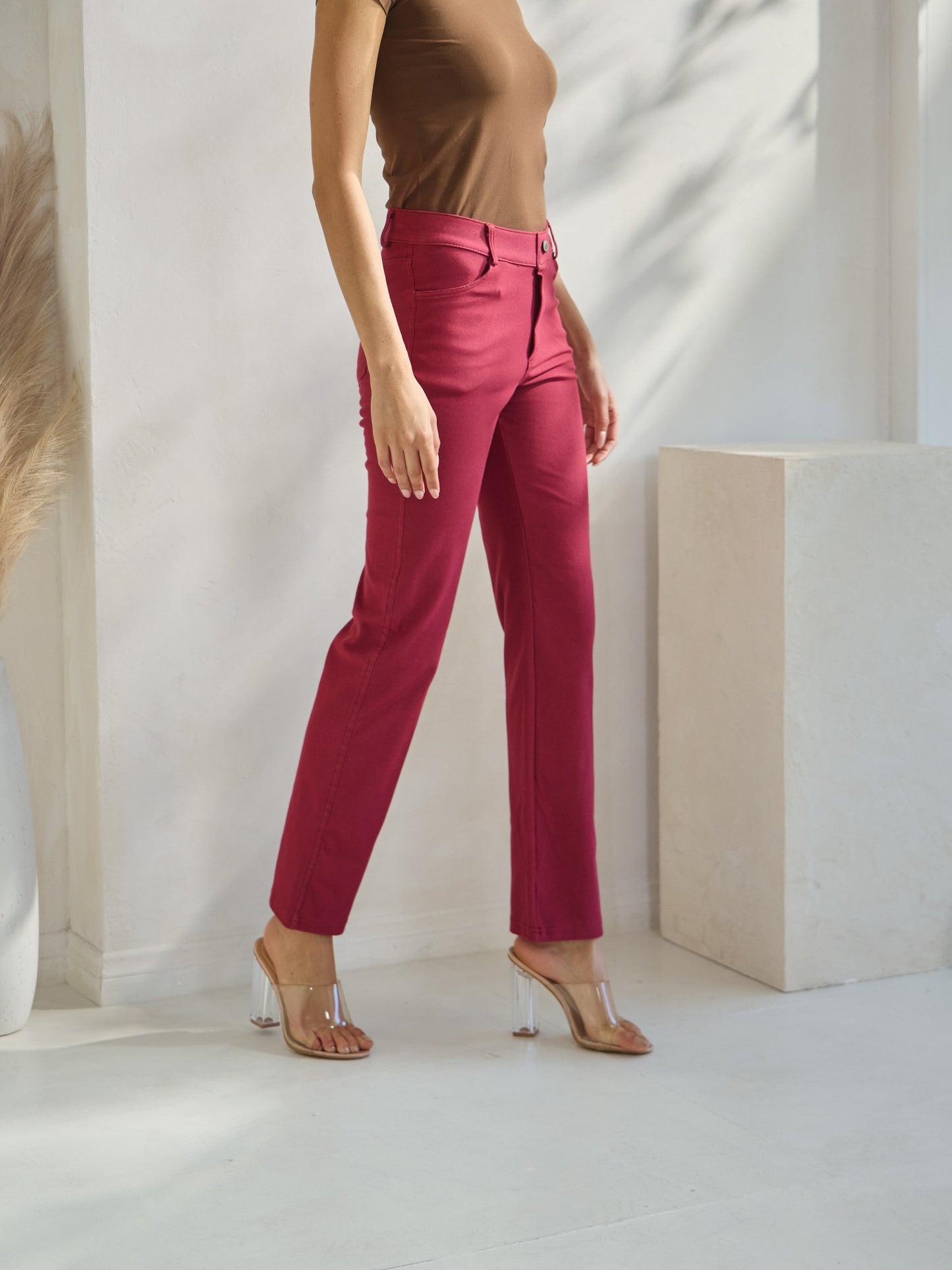 Women's Classic Solid Straight Leg Jeggings - Yelete