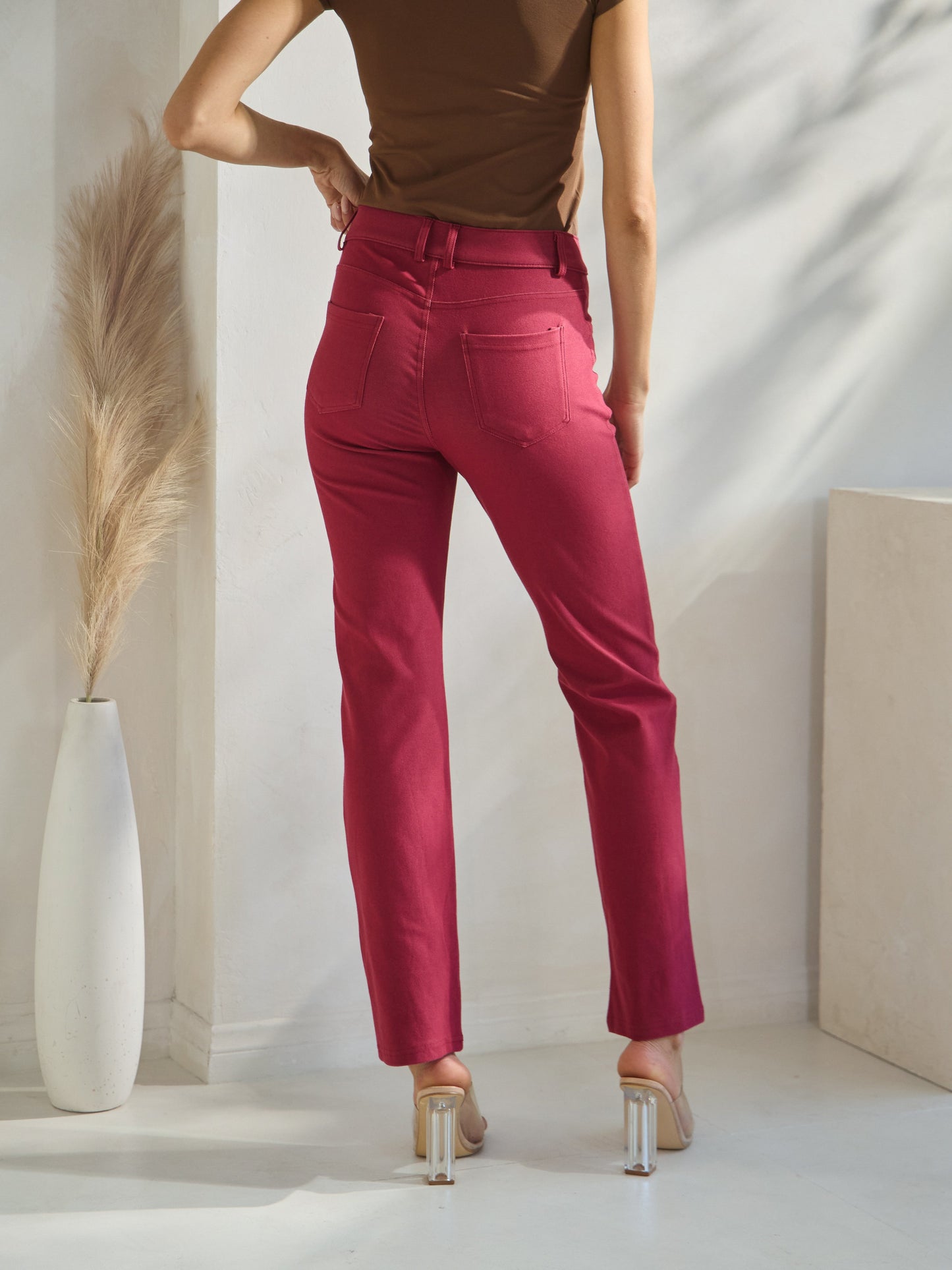 Women's Classic Solid Straight Leg Jeggings - Yelete