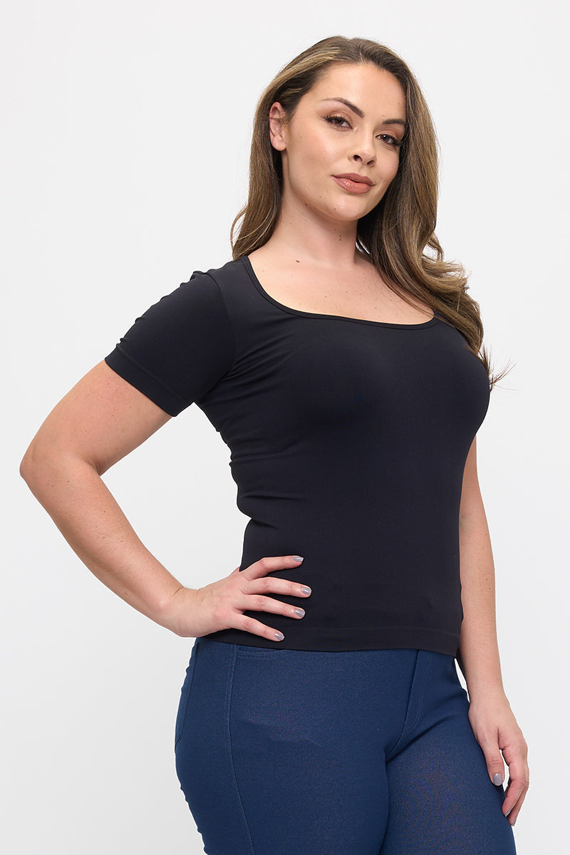 Women's Seamless Scoop Neck Short Sleeve Top