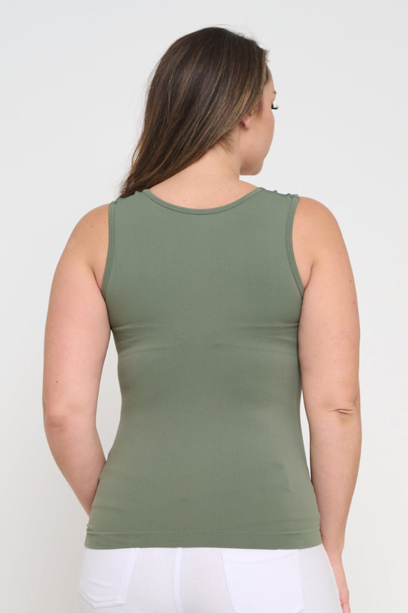 Women's U Neck Solid Seamless Tank - Yelete