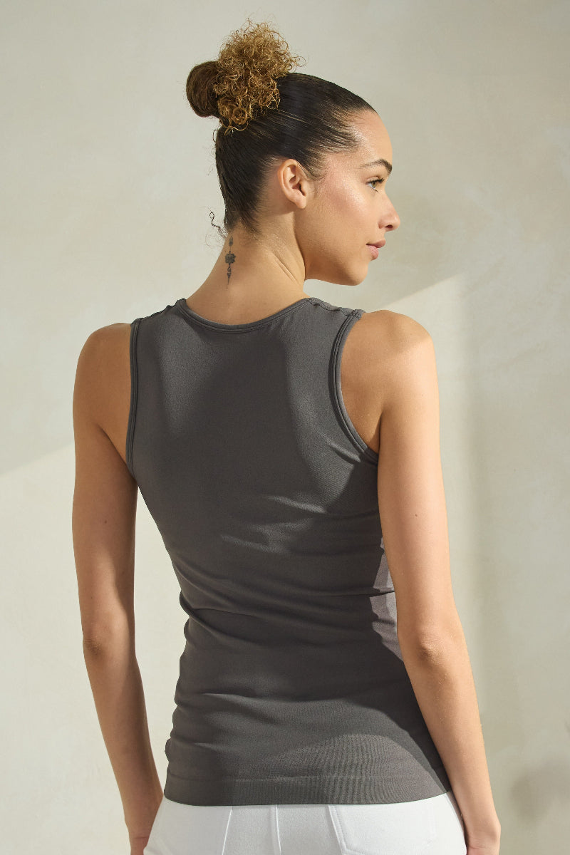 Women's U Neck Solid Seamless Tank - Yelete