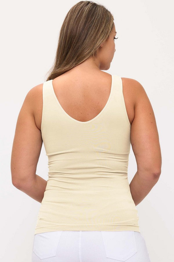 Plus Size Women's Reversible Seamless U/V-Neckline Tank with Built-In Bra - Yelete