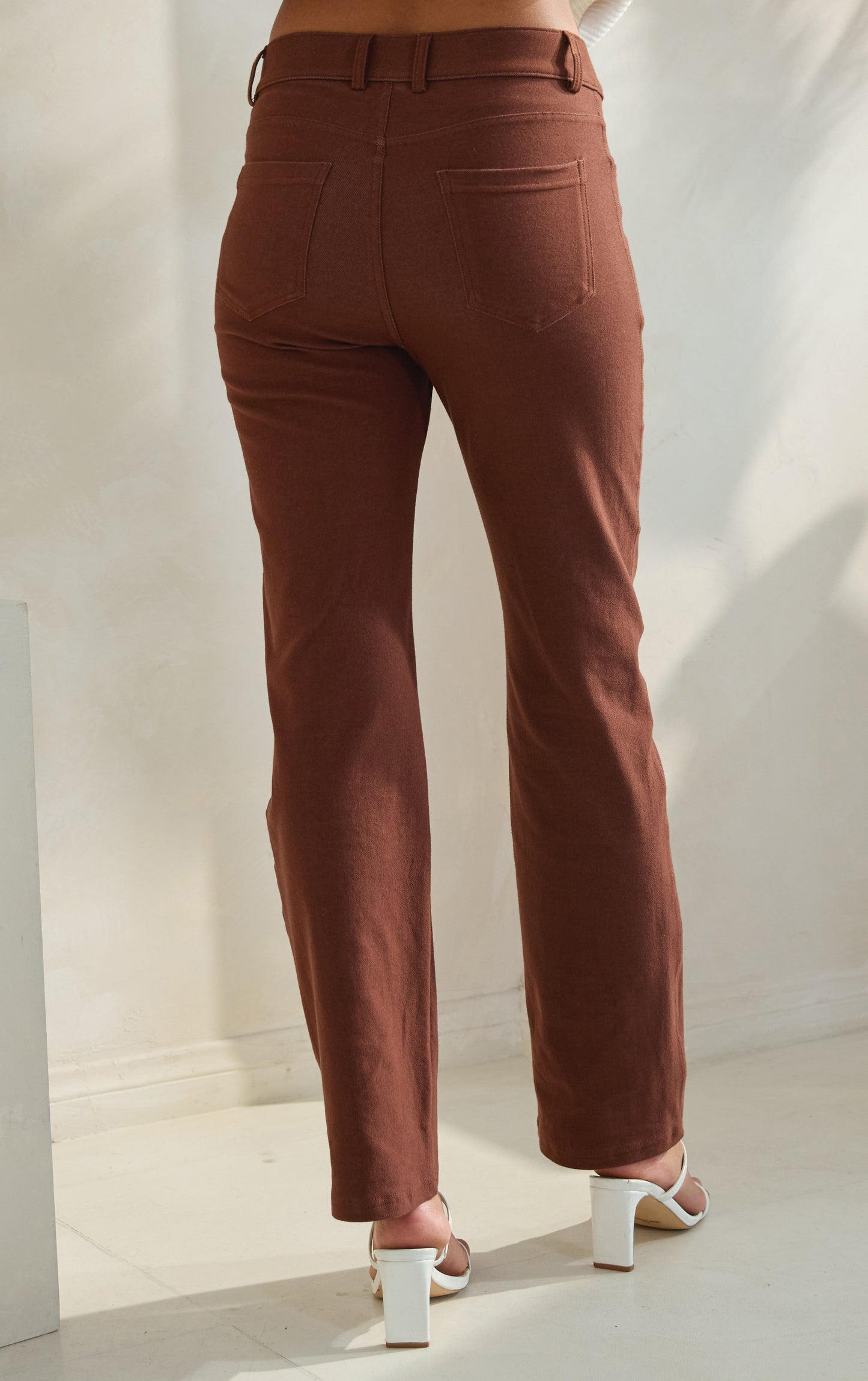 Women's Classic Solid Straight Leg Jeggings - Yelete